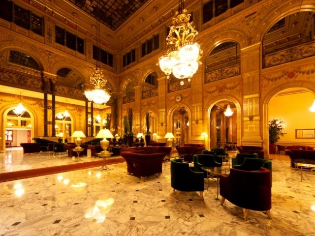 Hall Hotel